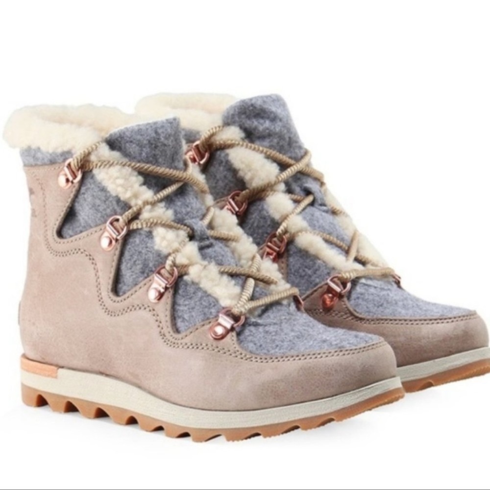 Womens Sorel Sneakchic Alpine Holiday Boot
